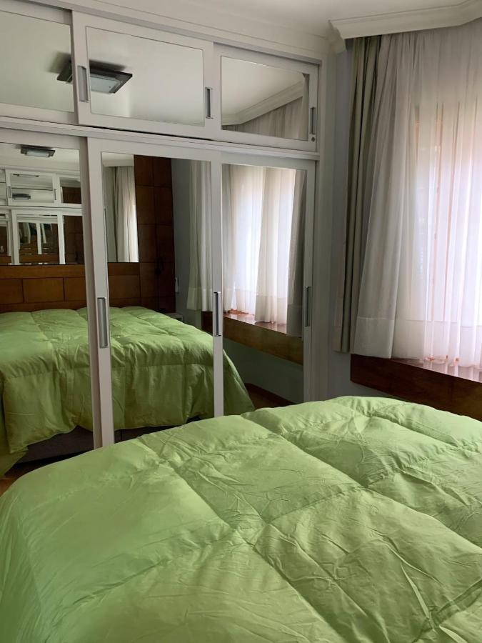 Apartamento junto à Rua Coberta, recém decorado Gramado Exterior foto